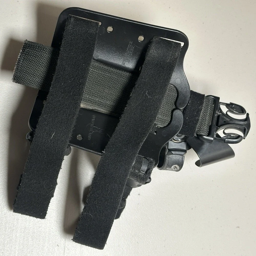 LH Safariland Thigh Holster 6005-83 For Glock 17/22